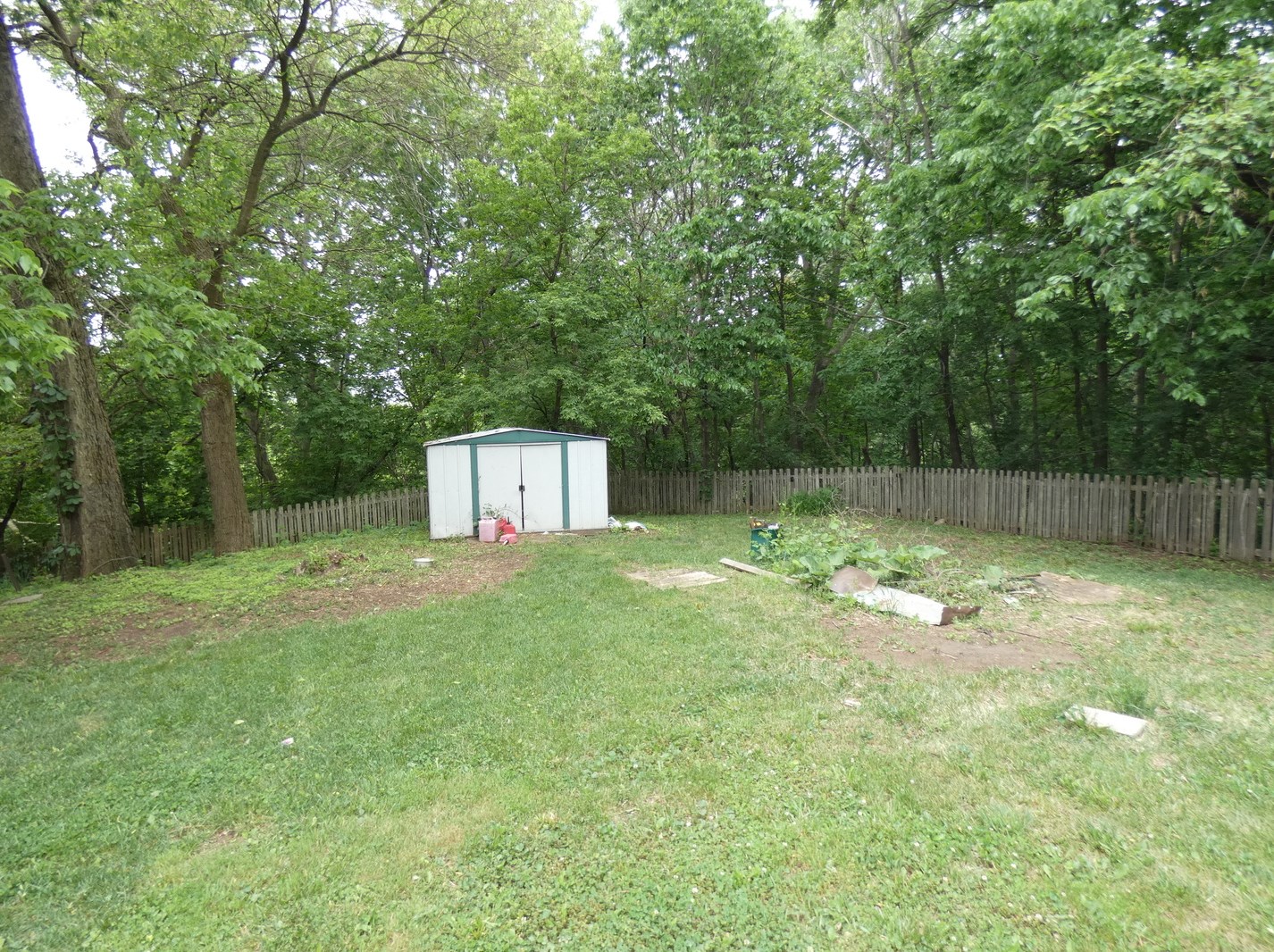 38472 N 4th Ave, Spring Grove, IL 60081