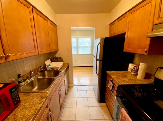 156 Asbury Ave #4, Evanston, IL 60202