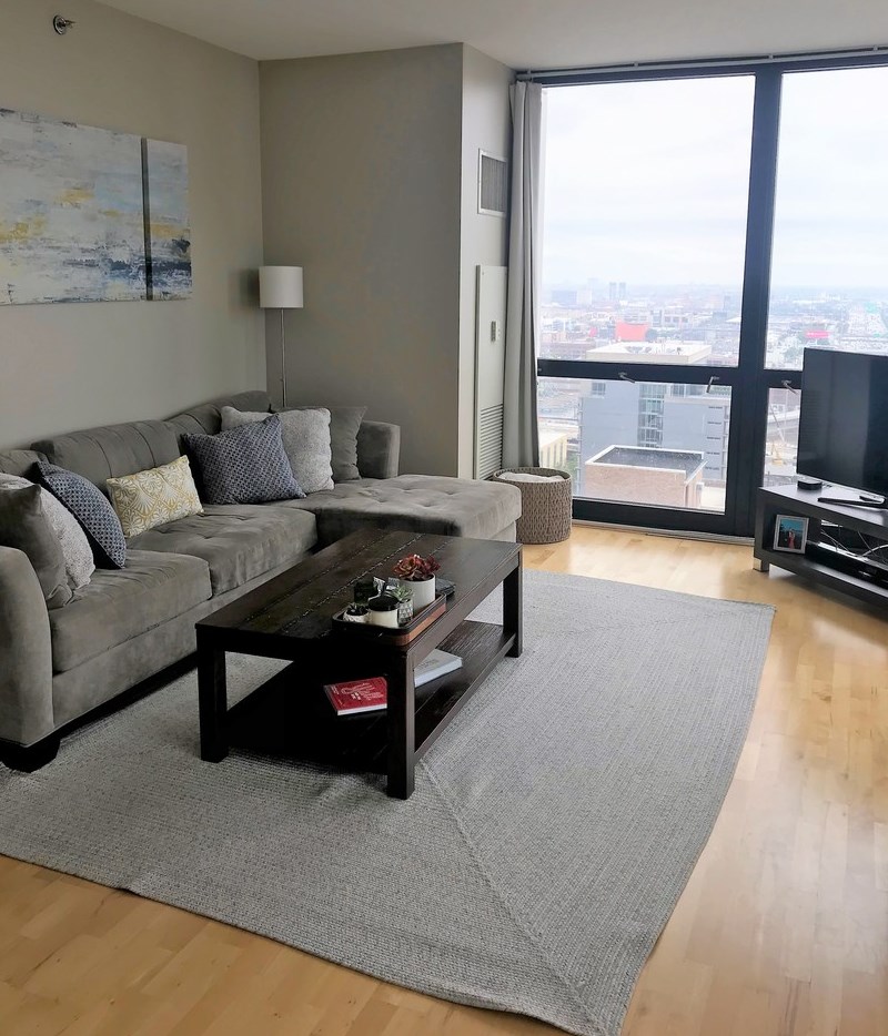210 S Desplaines St Apt 2110, Chicago, IL 60661
