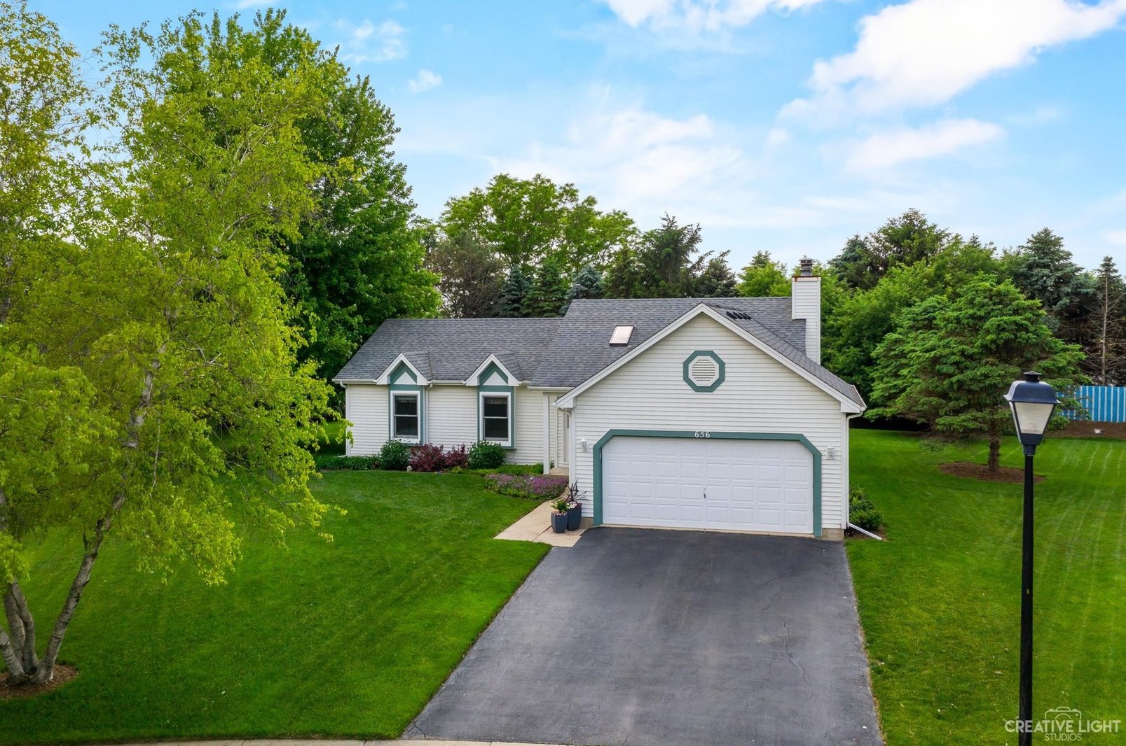 656 Cambridge Ave, Elburn, IL 60119-8346