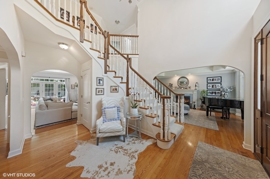 439 Clay St, Oak Brook, IL 60521-3211