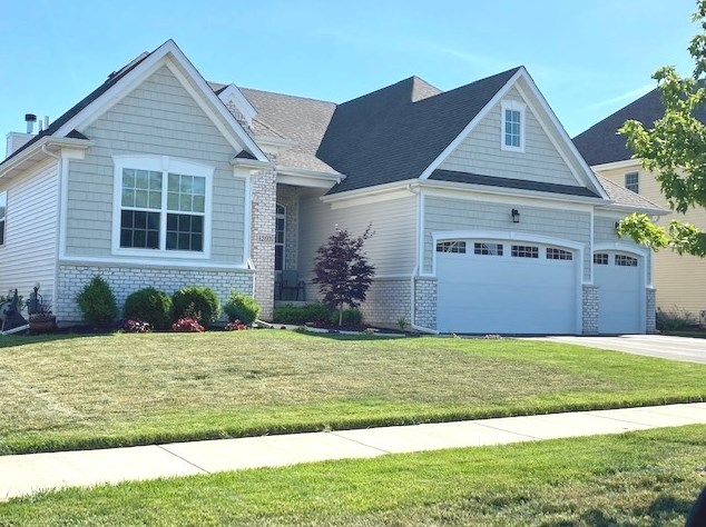 1203 Souders Ave, Elburn, IL 60119-7831