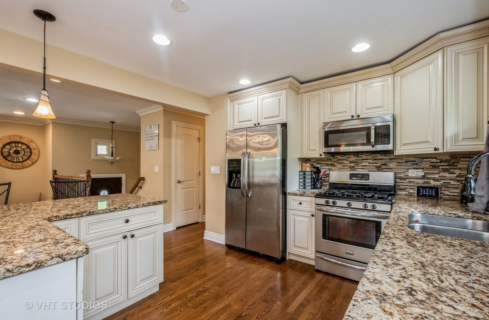 9001 E Prairie Rd, Evanston, IL 60203