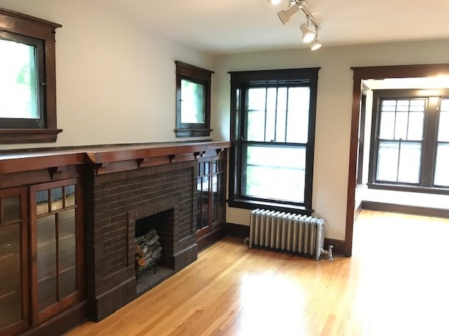 1302 W Addison St #2, Chicago, IL 60613