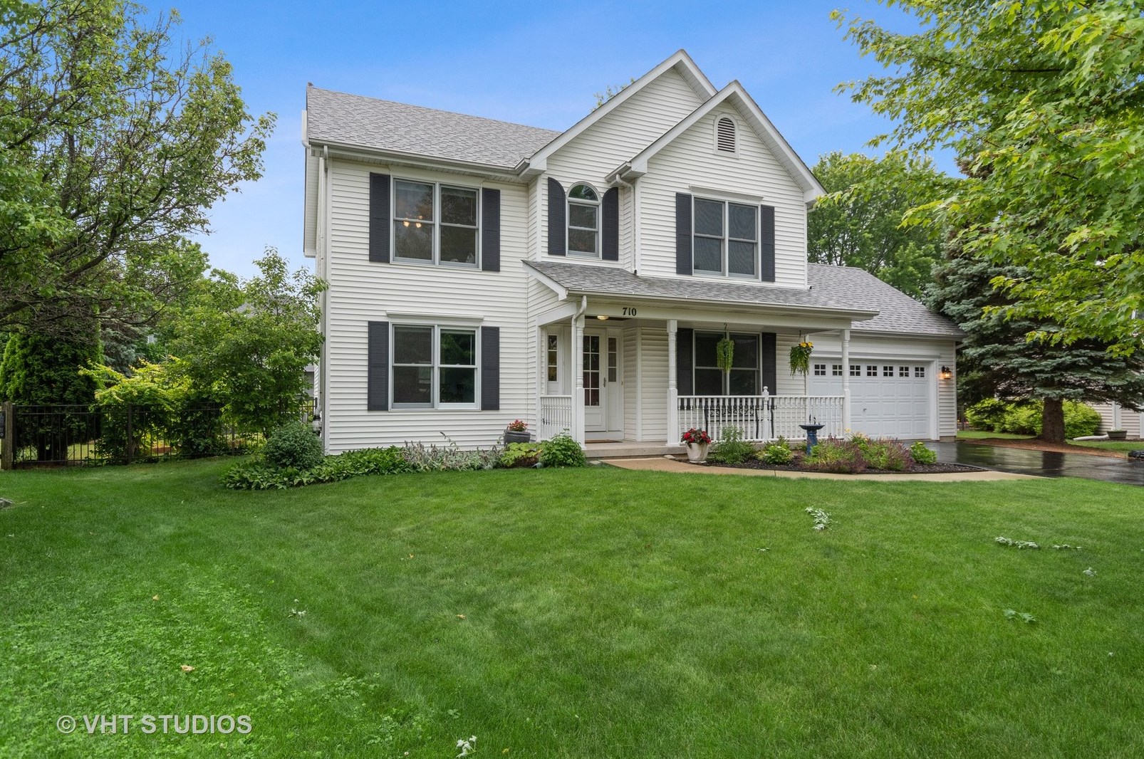 710 Highview Ct, Elburn, IL 60119-8855