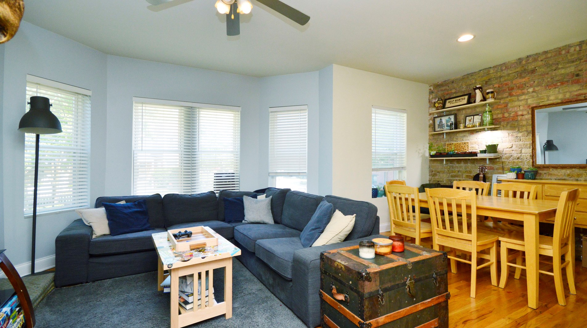 702 Reba Pl, Evanston, IL 60202-2658