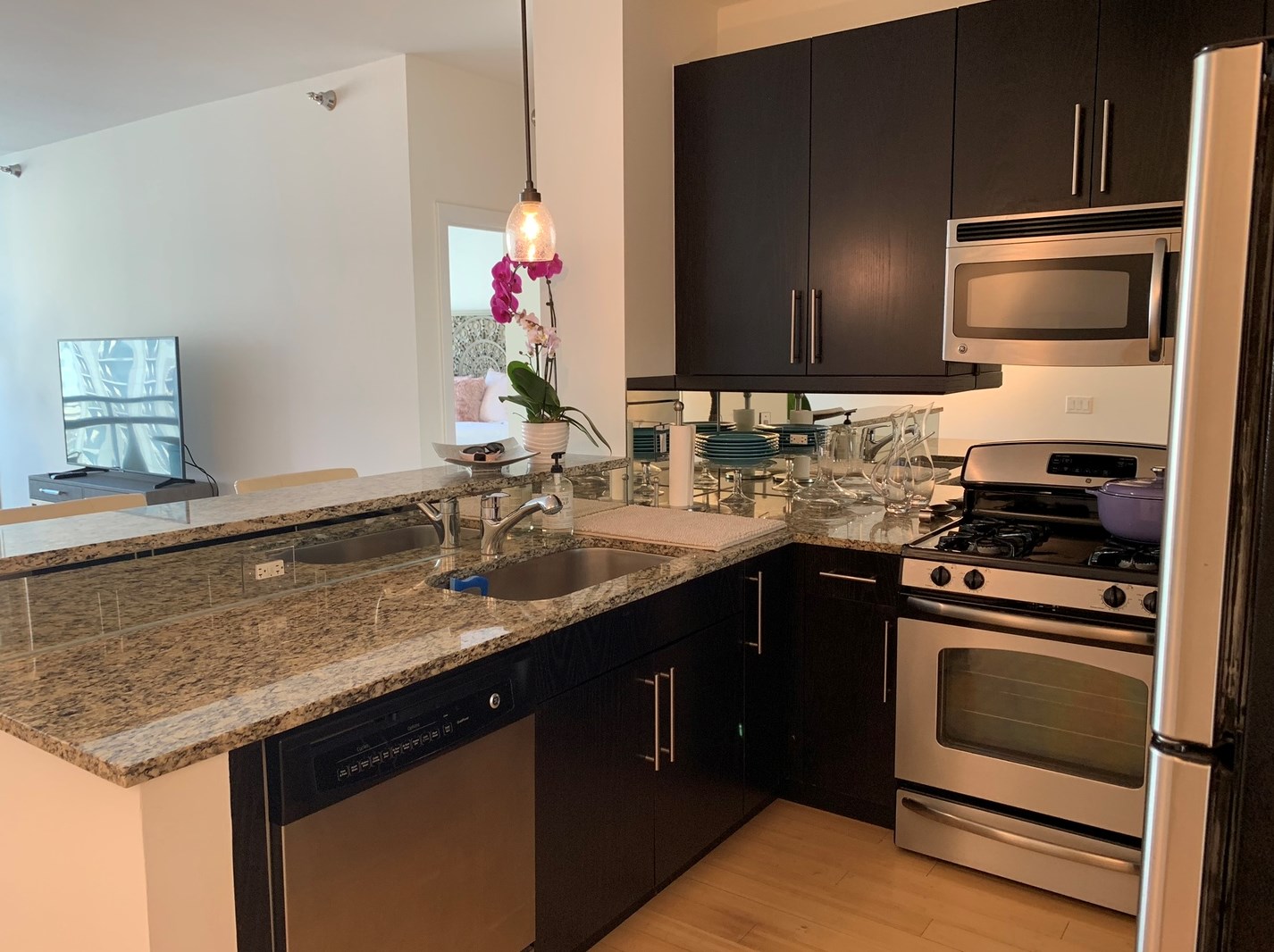 123 S Green St #1104b, Chicago, IL 60607