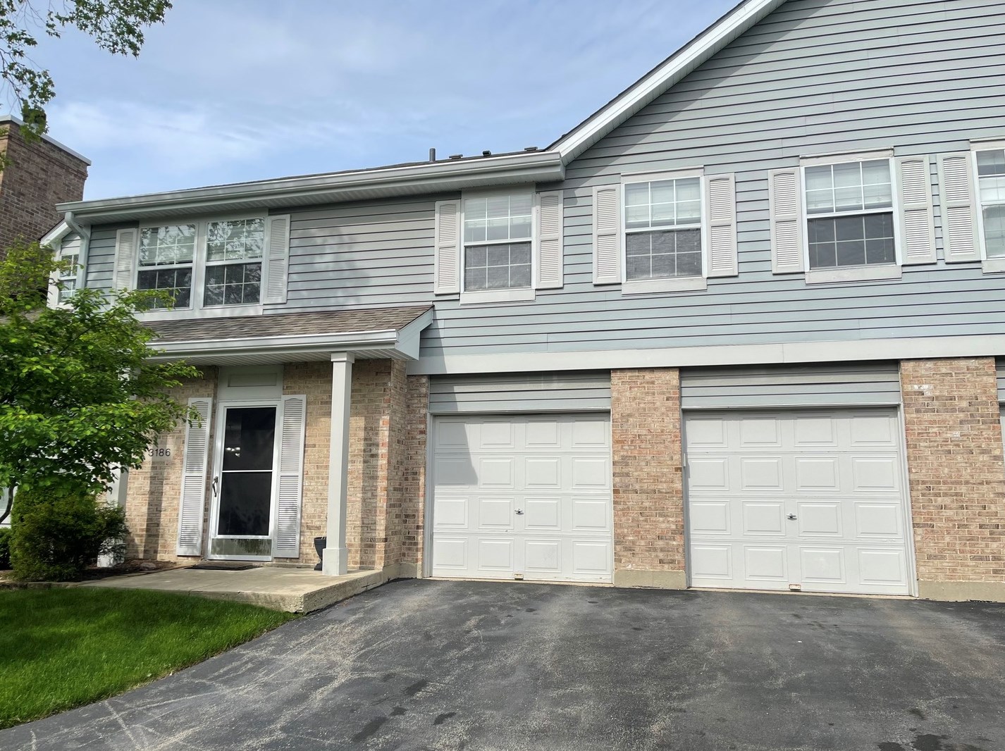 3186 Anton Dr #3186, Aurora, IL 60504