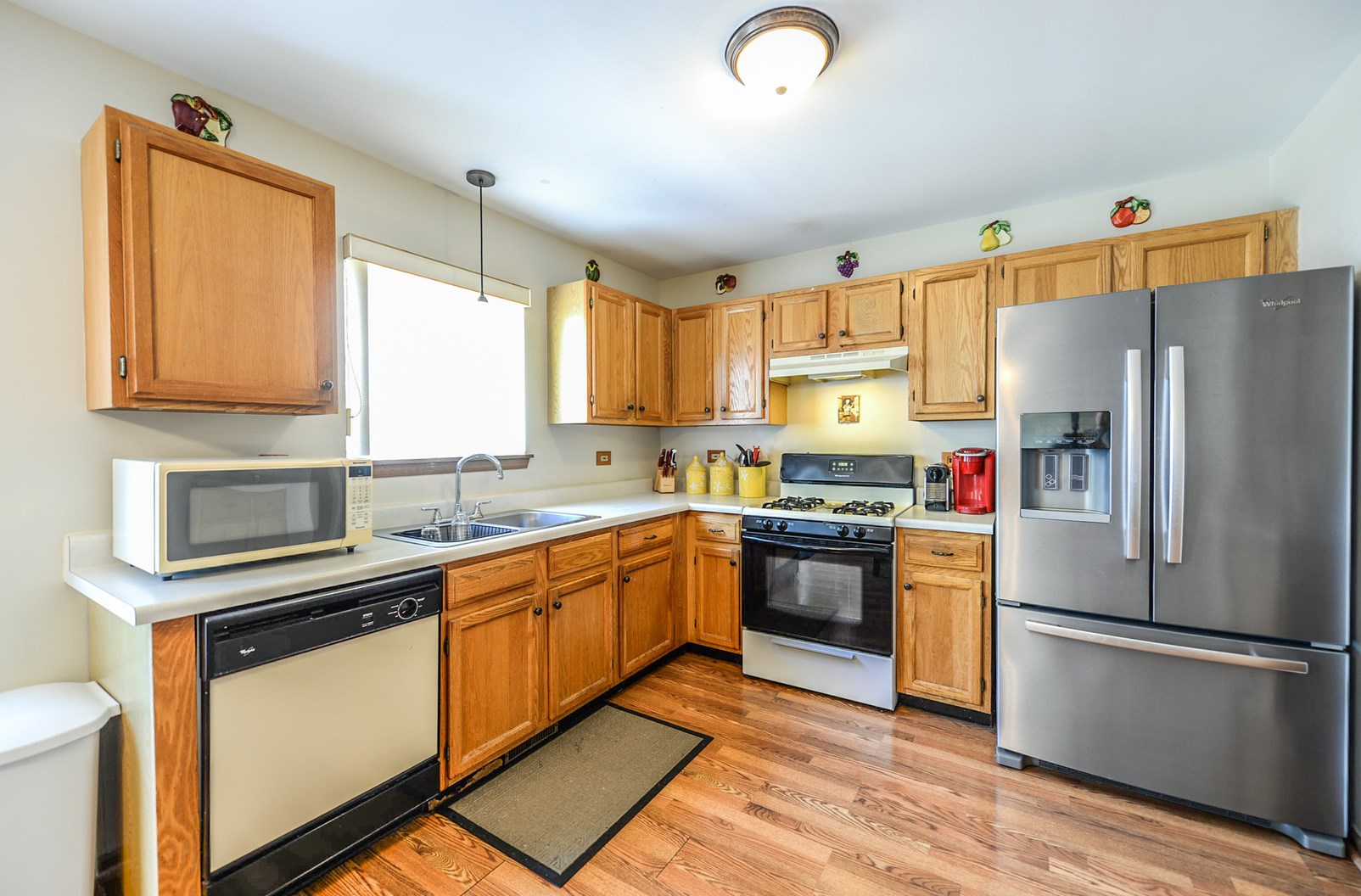 2451 Sterling Ct, Volo, IL 60073-4856
