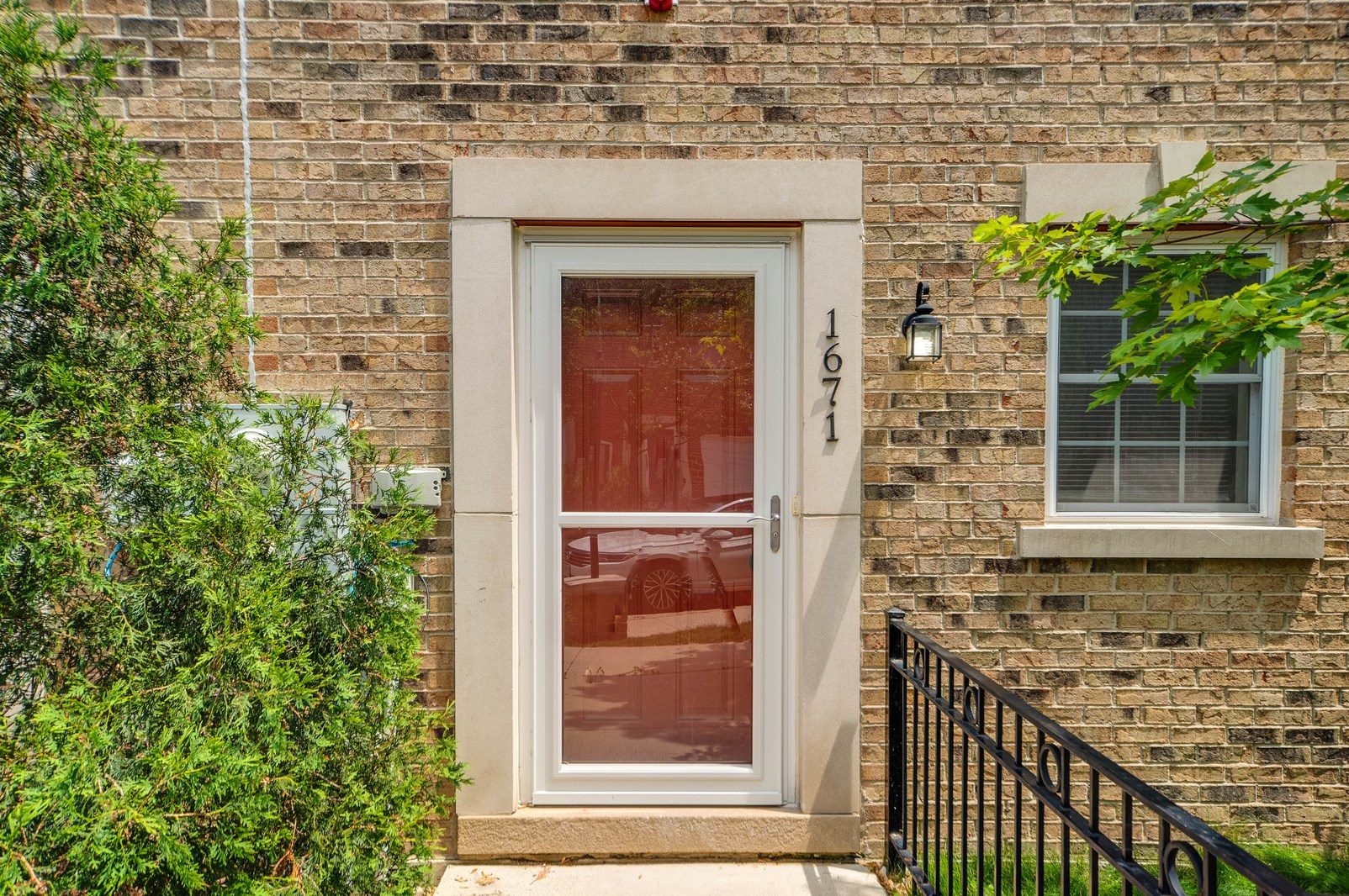 1671 Church St, Evanston IL  60201-3513 exterior