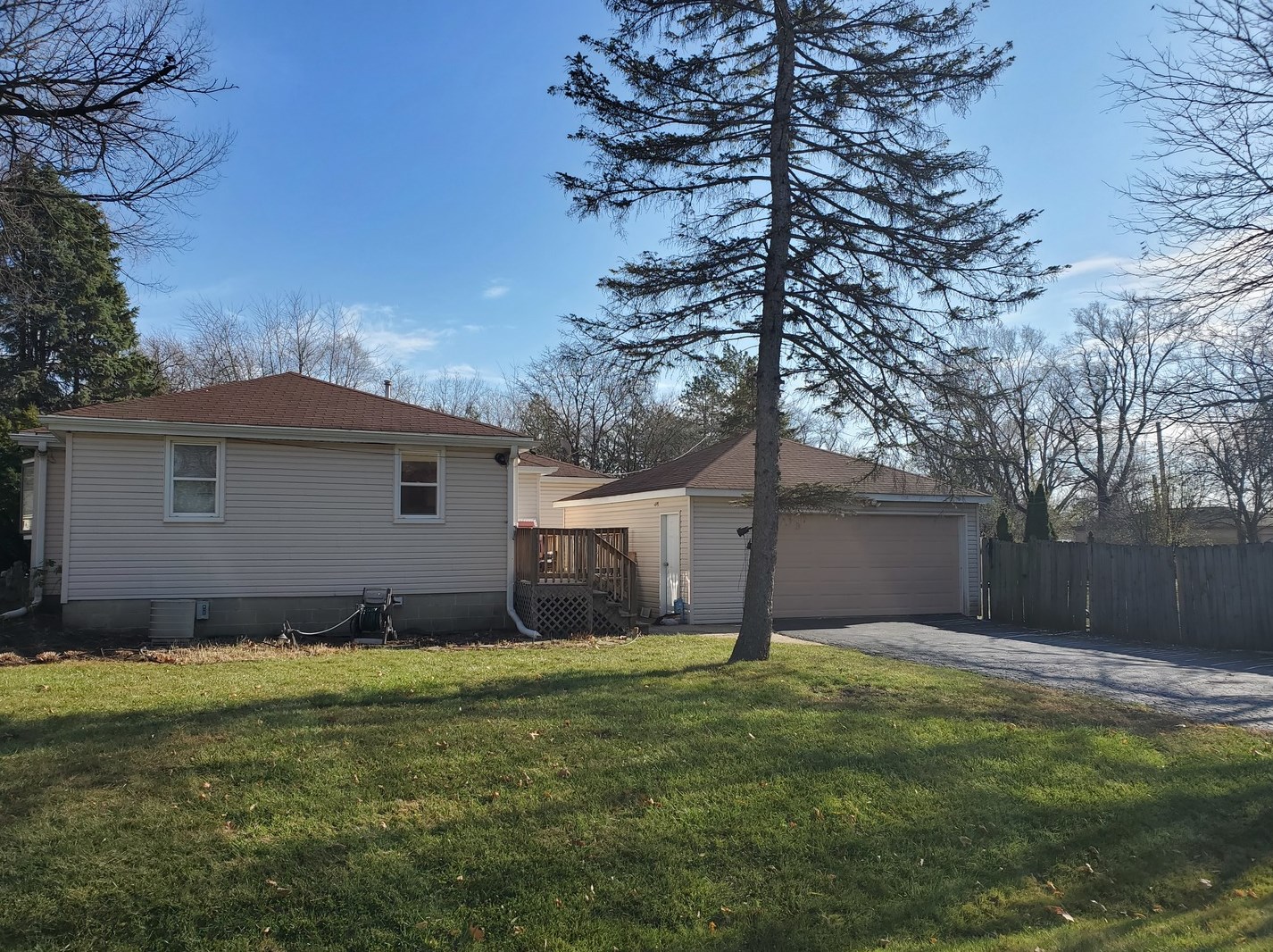 15275 W Walnut Dr, Bannockburn, IL 60015