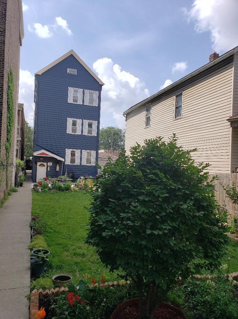 941 W 34th St #2, Chicago, IL 60608