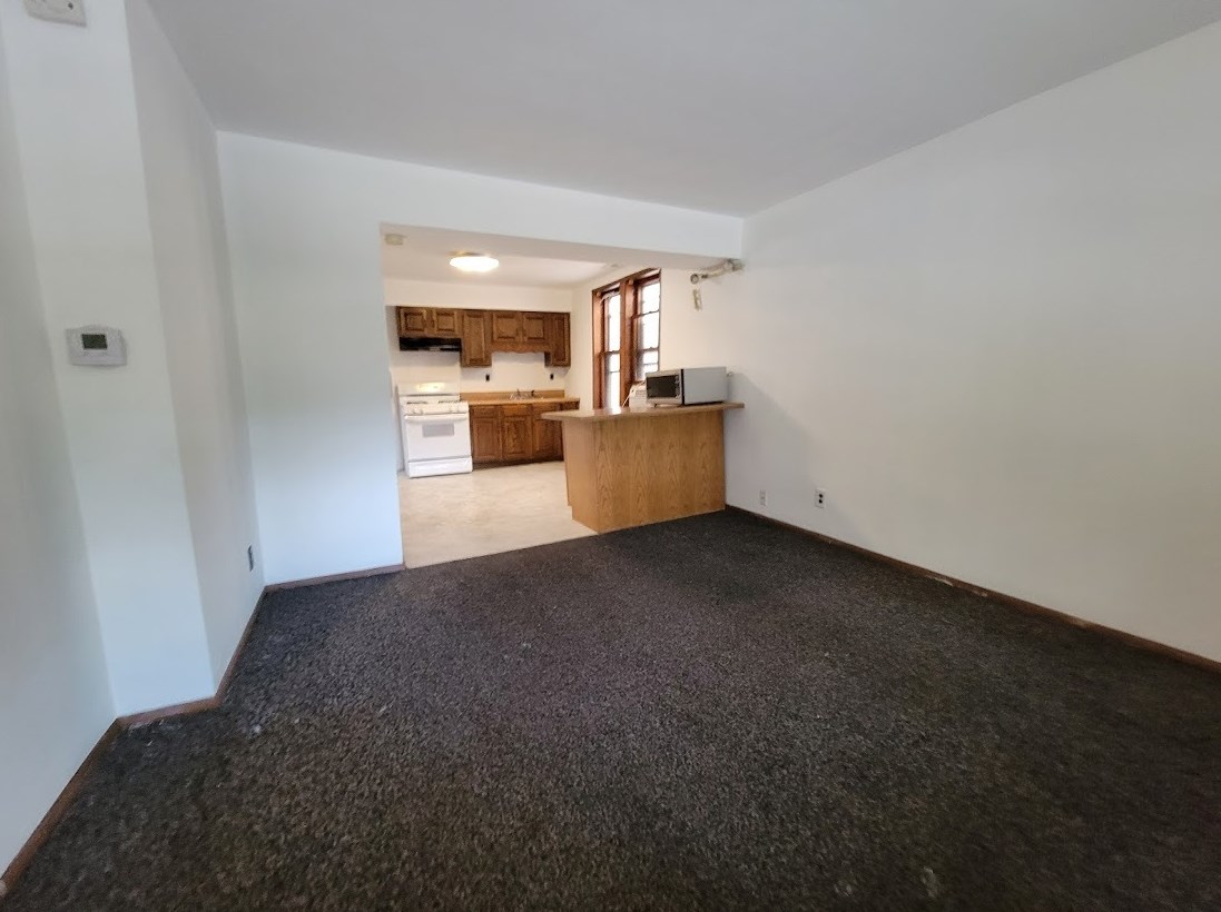828 W 34th St #2f, Chicago, IL 60608