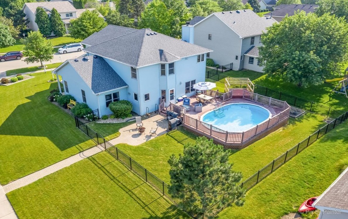 524 Highland Dr, Elburn, IL 60119-8858