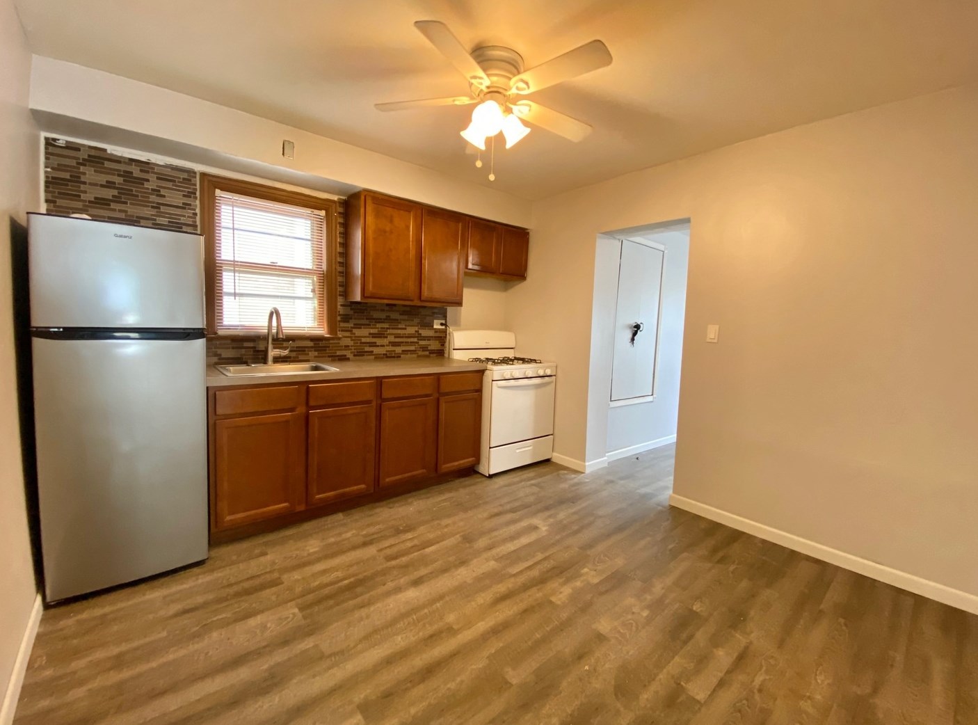 4932 N Mcvicker Ave, Chicago, IL 60630