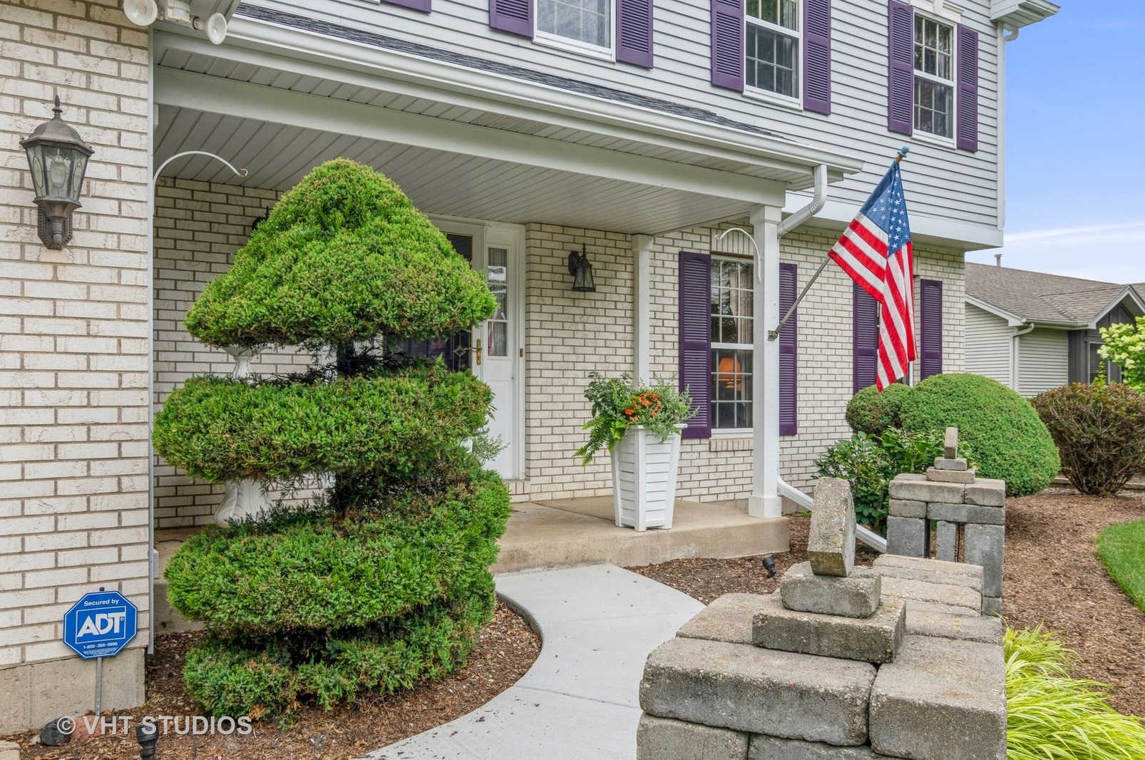 640 Cambridge Ave, Elburn, IL 60119-8346