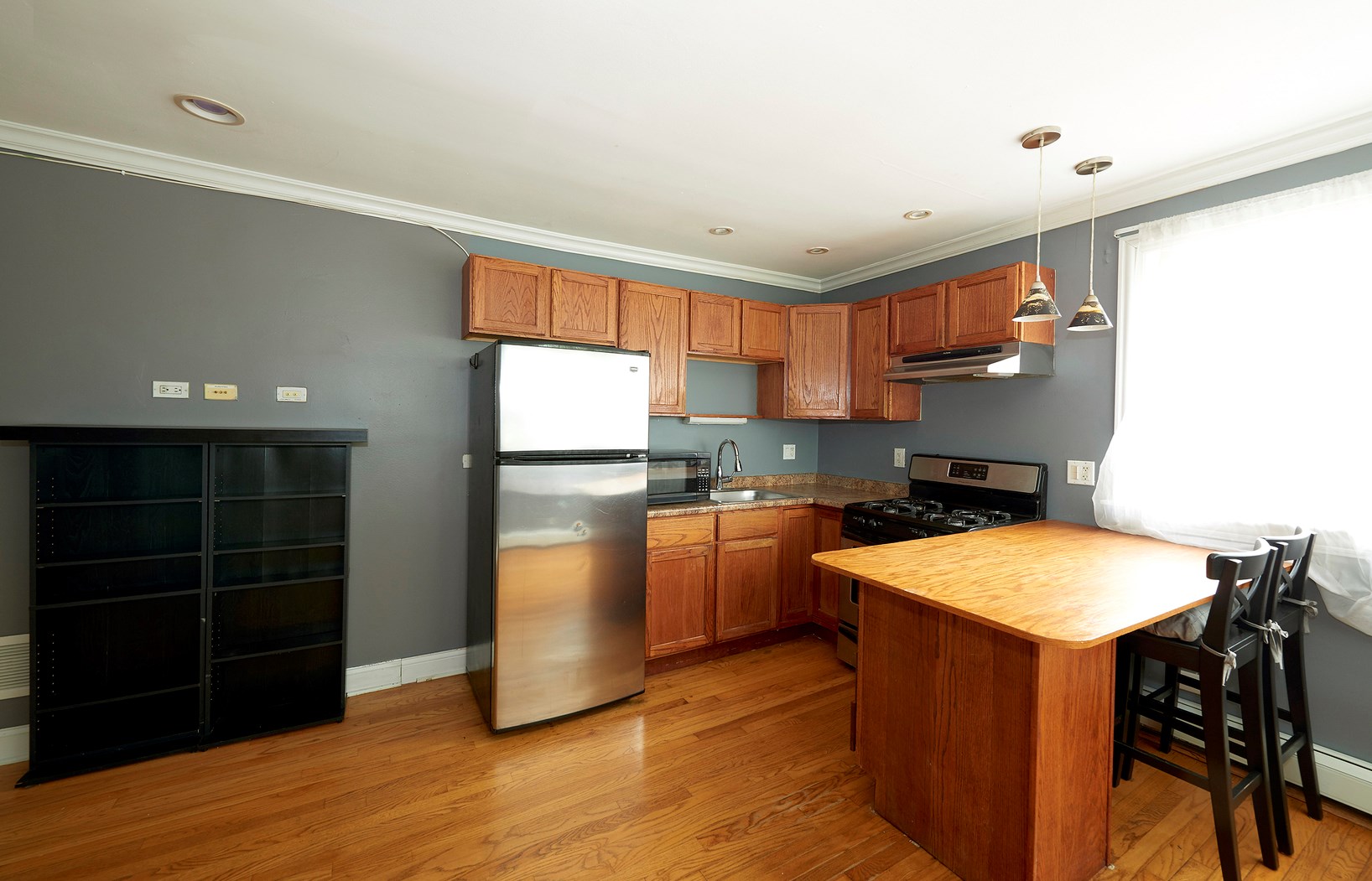 2400 W Balmoral Ave Apt 3b, Chicago, IL