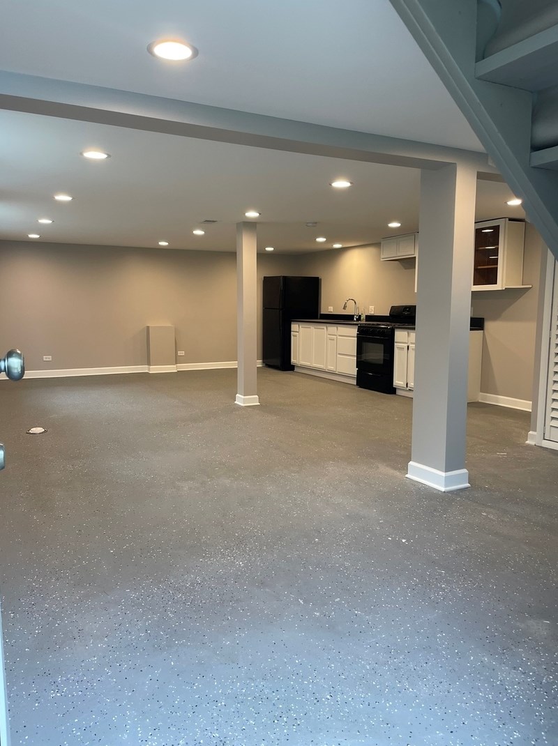8422 S Buffalo Ave #1r, Chicago, IL 60617