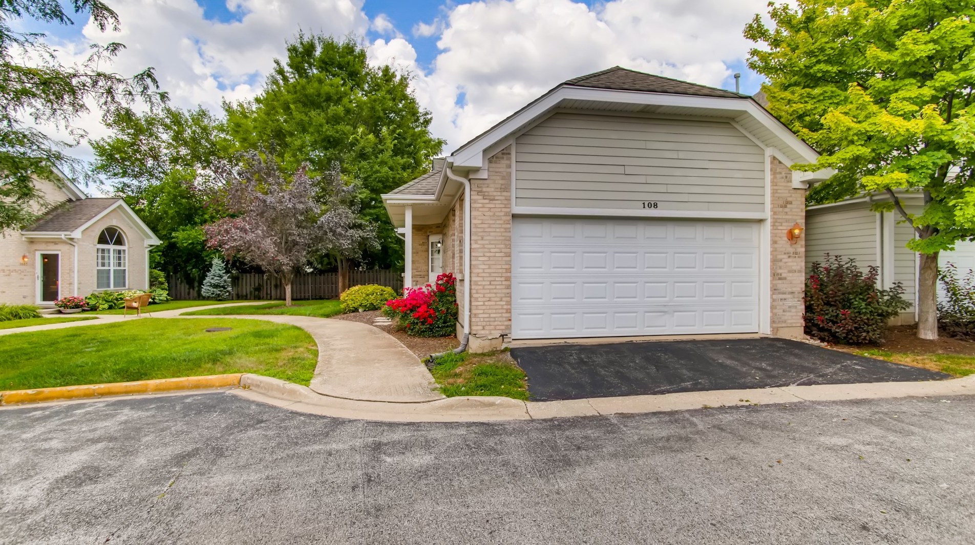 108 Stonewood Pl, Aurora, IL 60506-3488