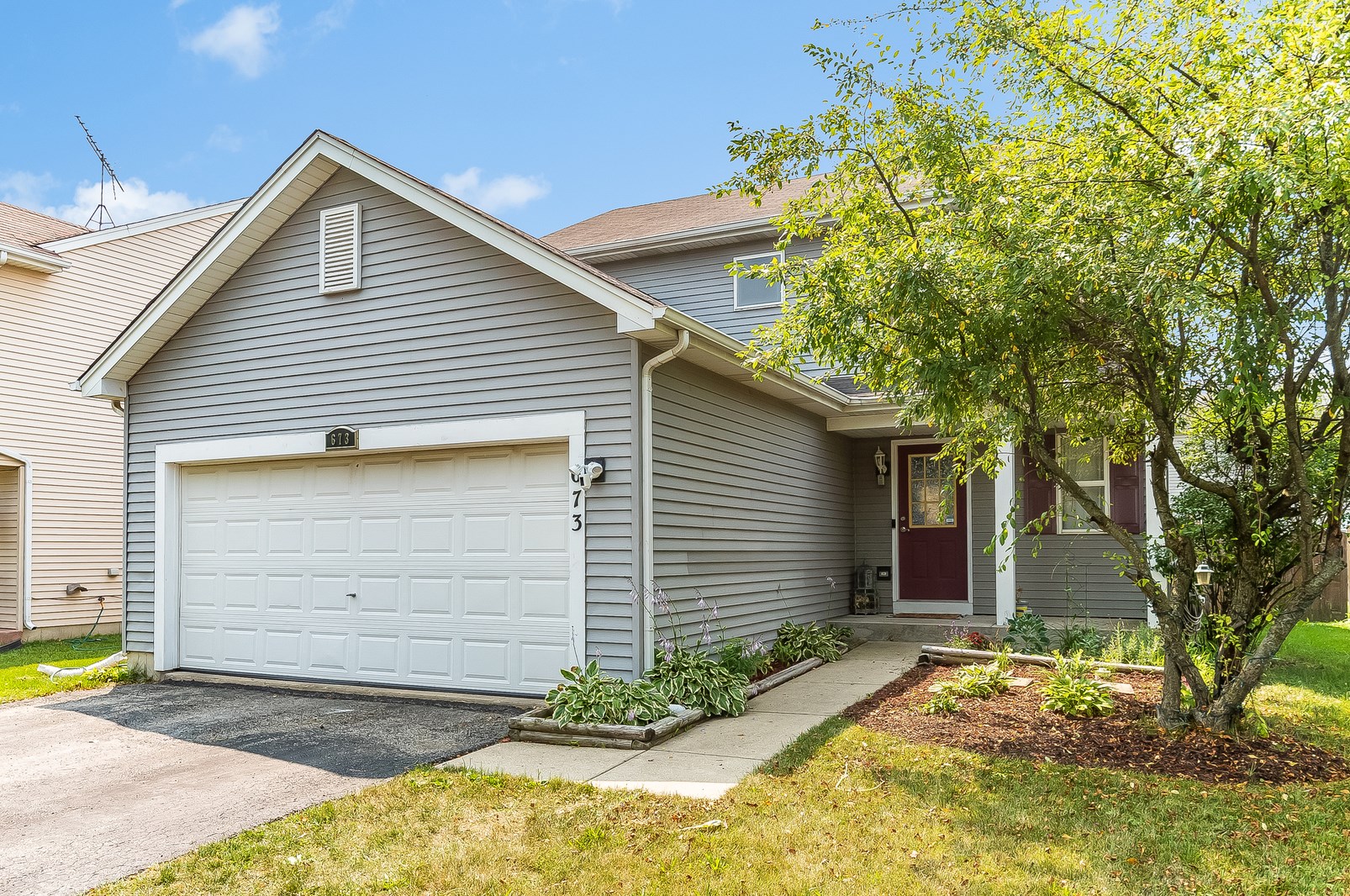 673 Navajo St, Volo, IL 60073-1197