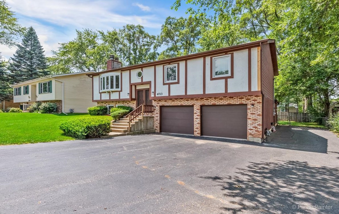 6713 Pheasant Trl, Trout Valley, IL 60013-1337