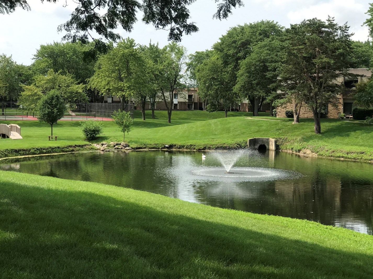 431 73rd St Apt 201, Downers Grove, IL 60516