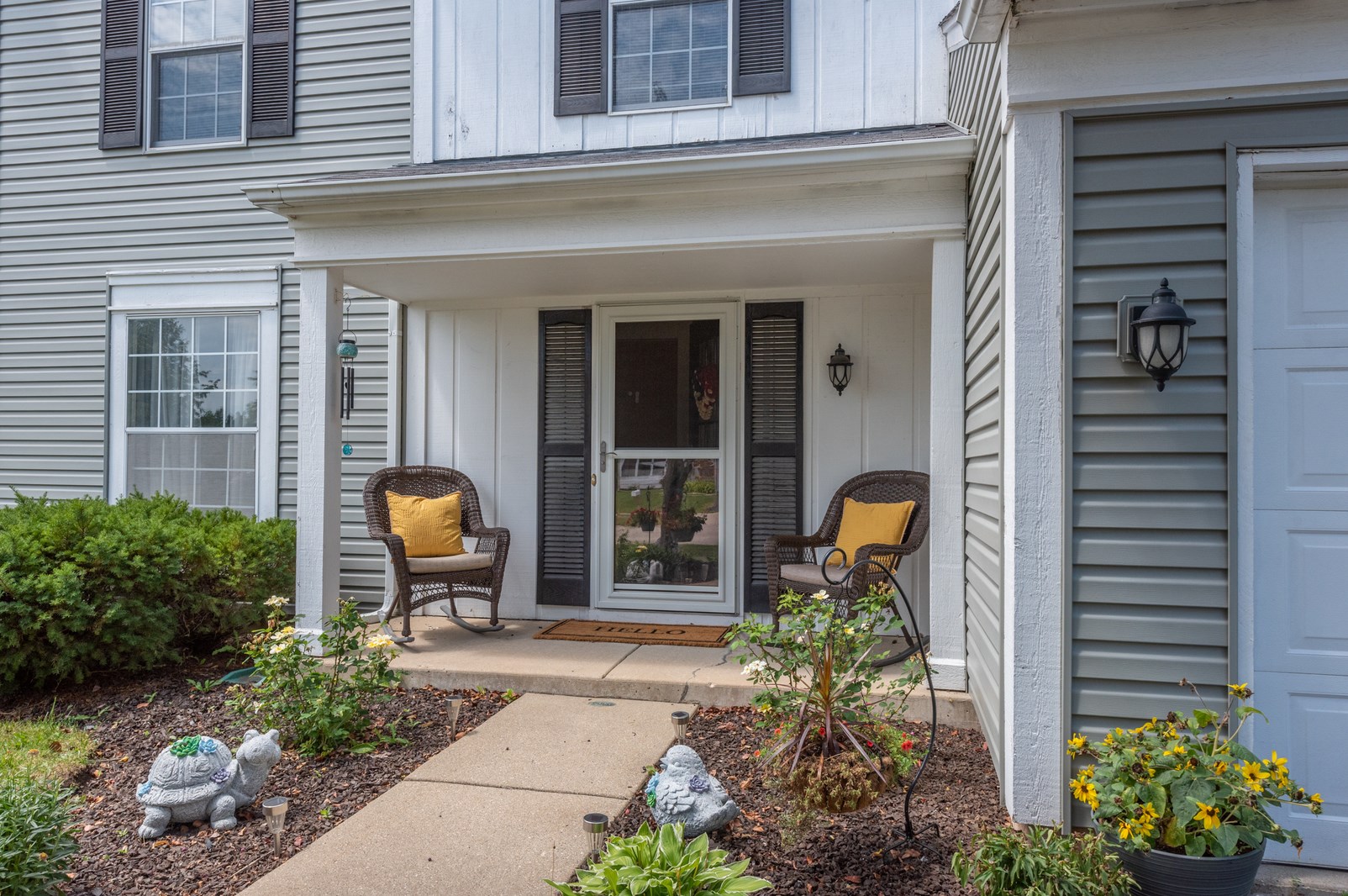 1925 Gleneagle Cir, Hoffman Estates, IL 60123-6507
