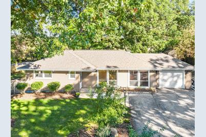 22360 W Terry Drive N - Photo 1