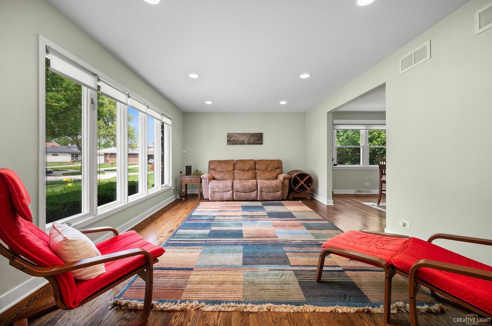 7179 Dexter Rd, Downers Grove, IL 60516-3710