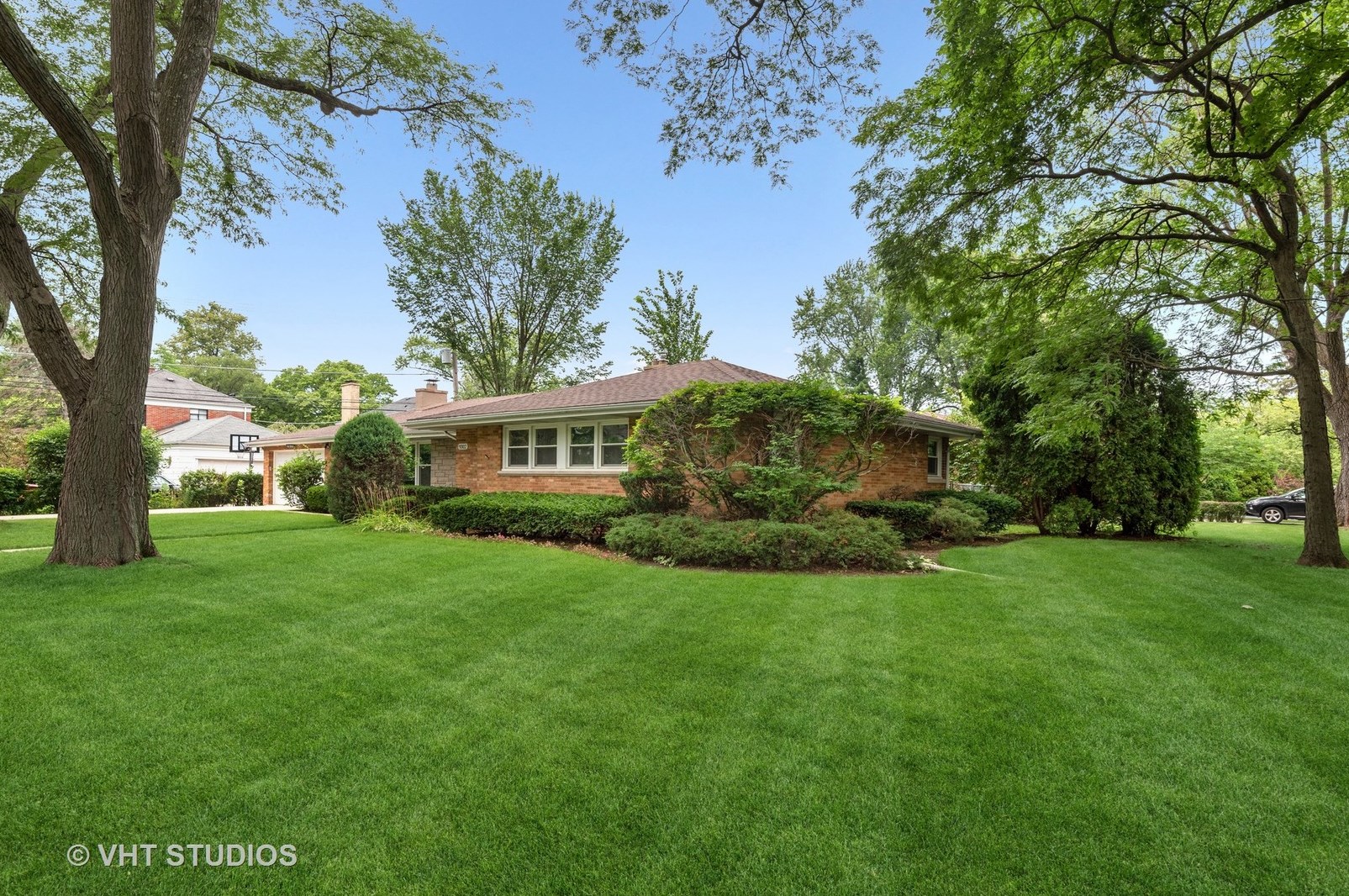 9302 Harding Ave, Evanston, IL 60203-1321