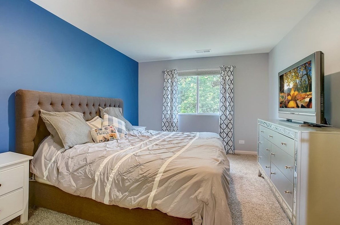 1165 Lake Dr, Trout Valley IL  60013-1612 exterior