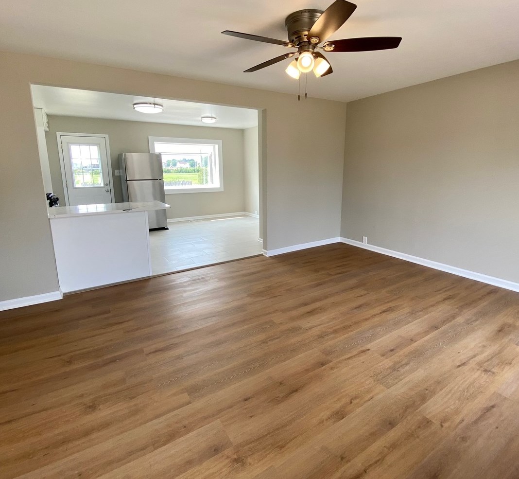 231 Tallman Ave, Romeoville, IL 60446-1745