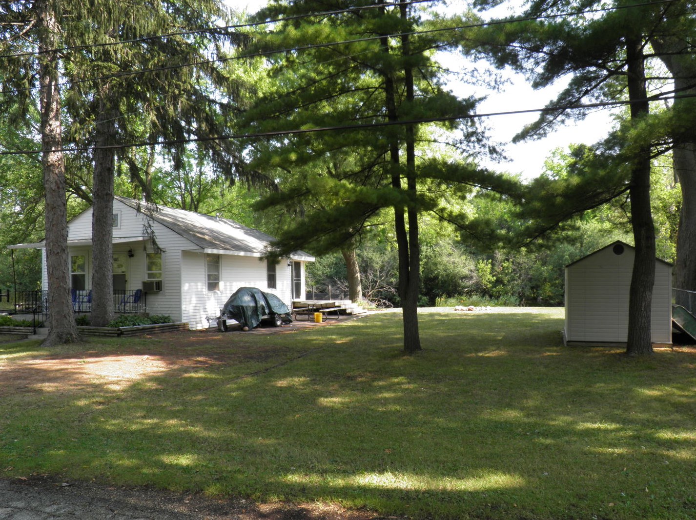 306 Waverly St, Spring Grove, IL 60081