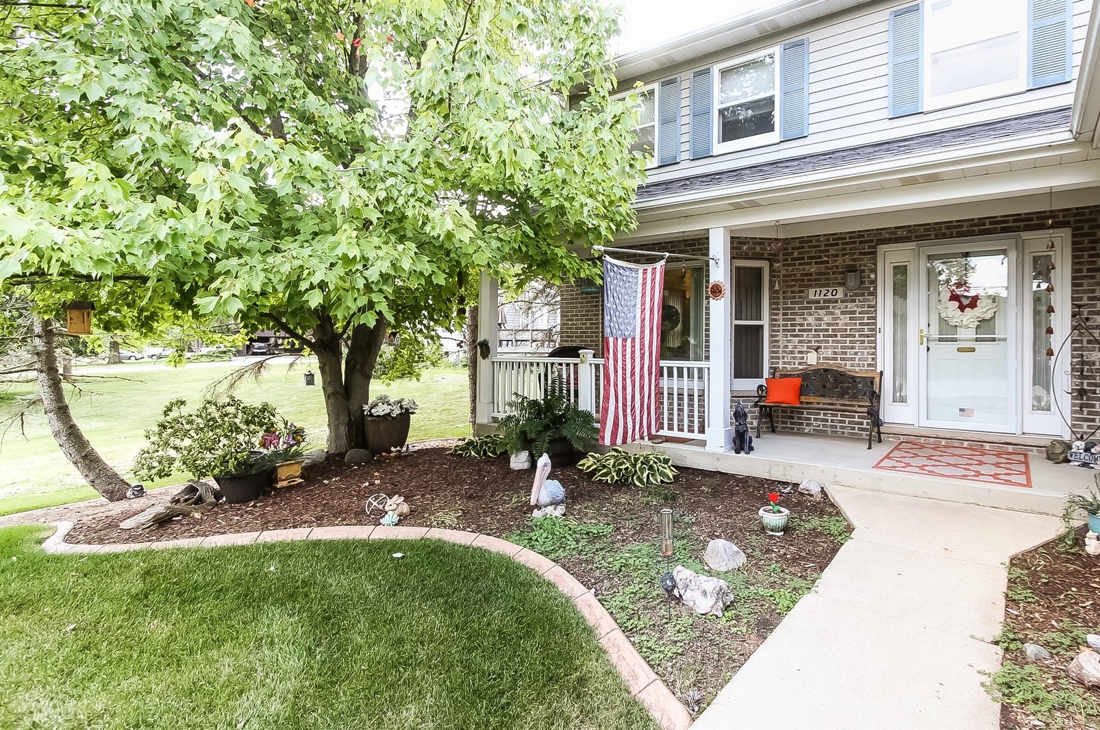 1120 Harrison St, Hoffman Estates, IL 60102