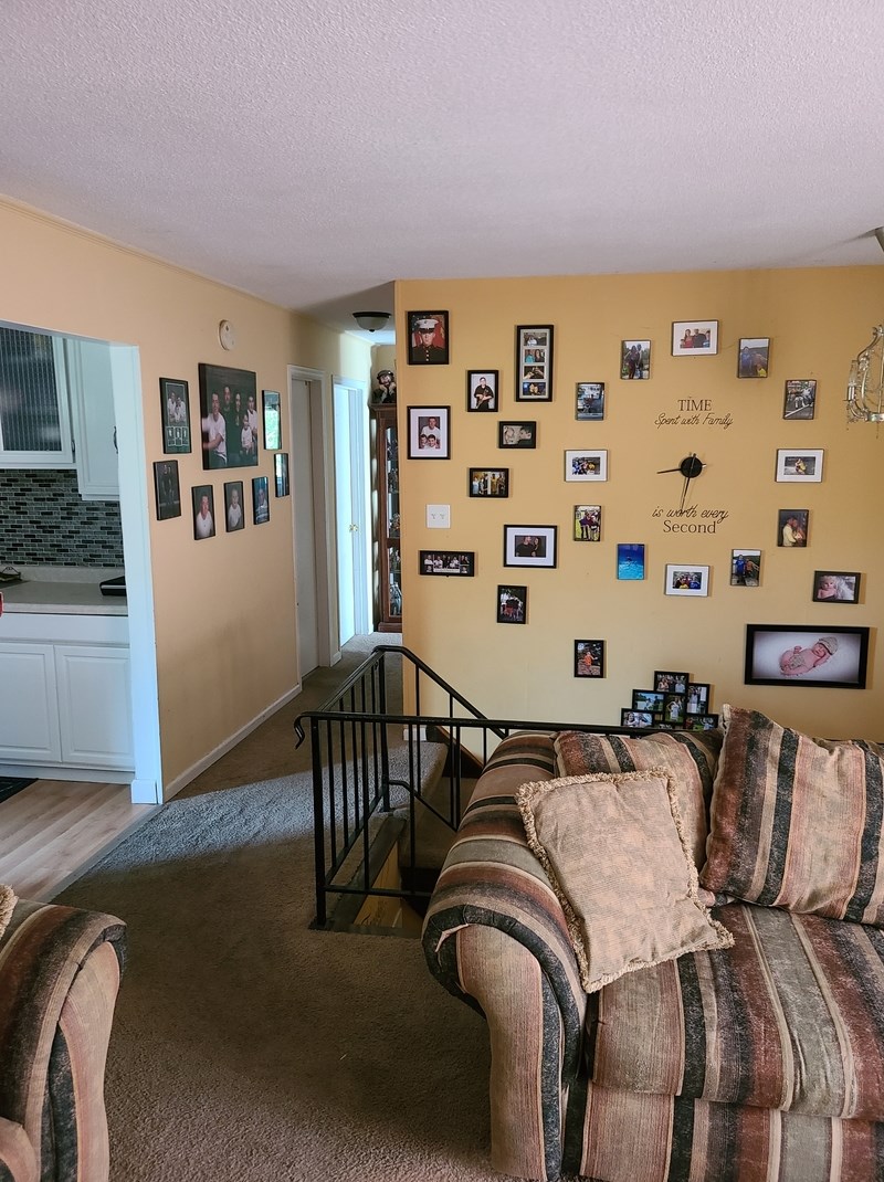 205 Robson Dr, Romeoville, IL 60441-3315