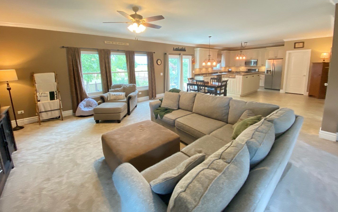 1202 Pattee Ave, Elburn IL  60119-7835 exterior