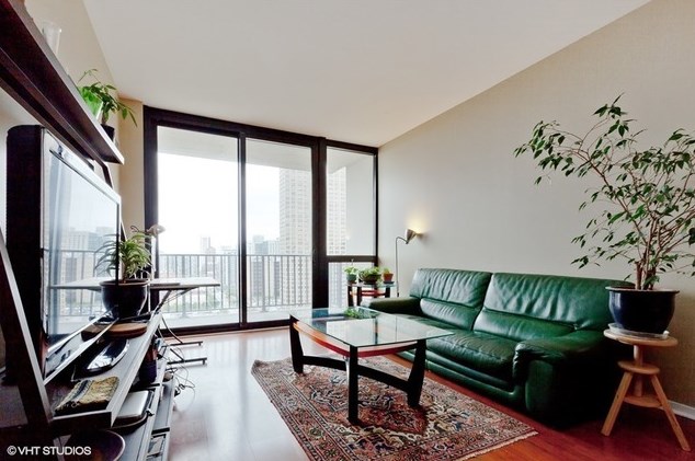 210 S Desplaines St #1505, Chicago, IL 60661