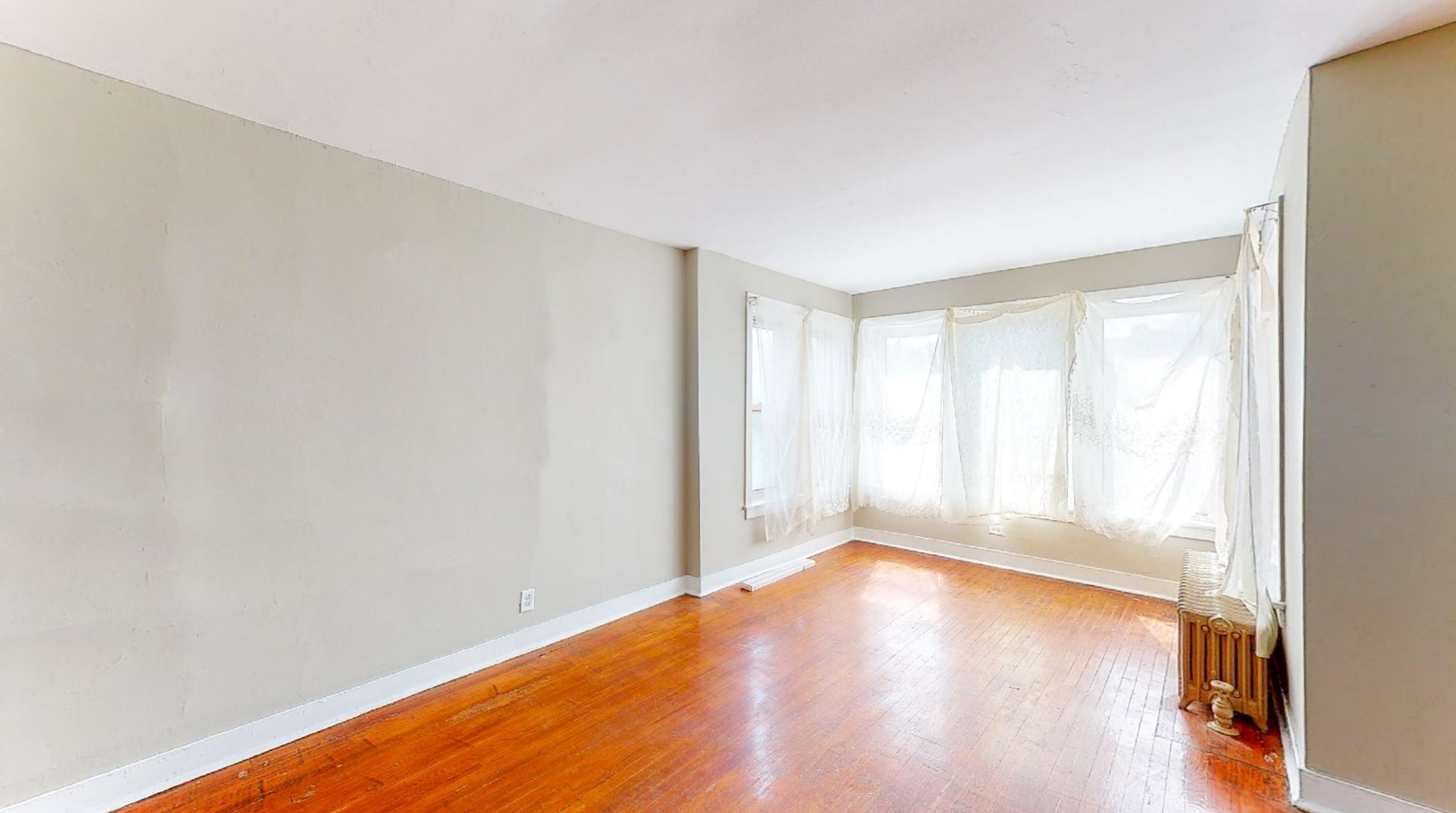 6751 S East End Ave #3, Chicago, IL 60649