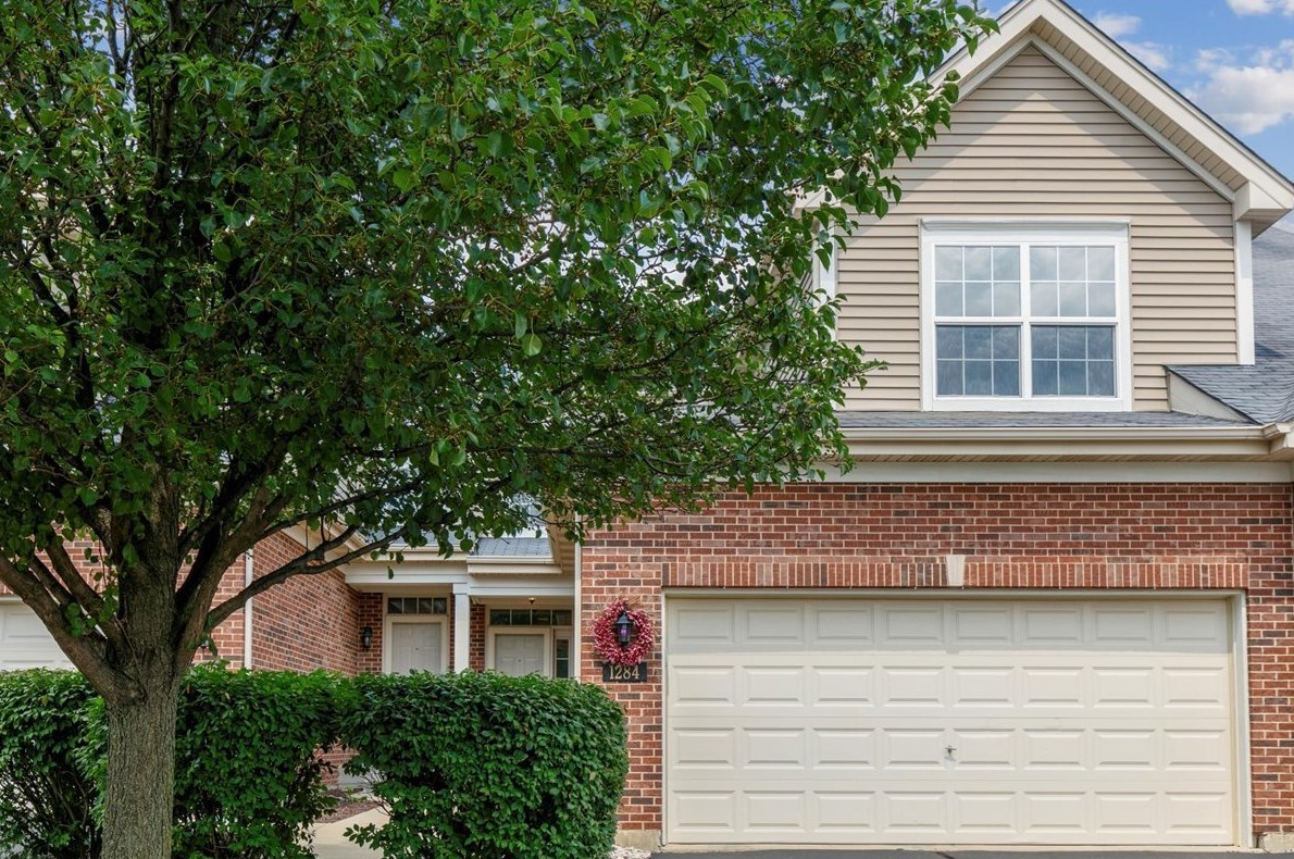 1284 Church Ct, Aurora, IL 60502-8906