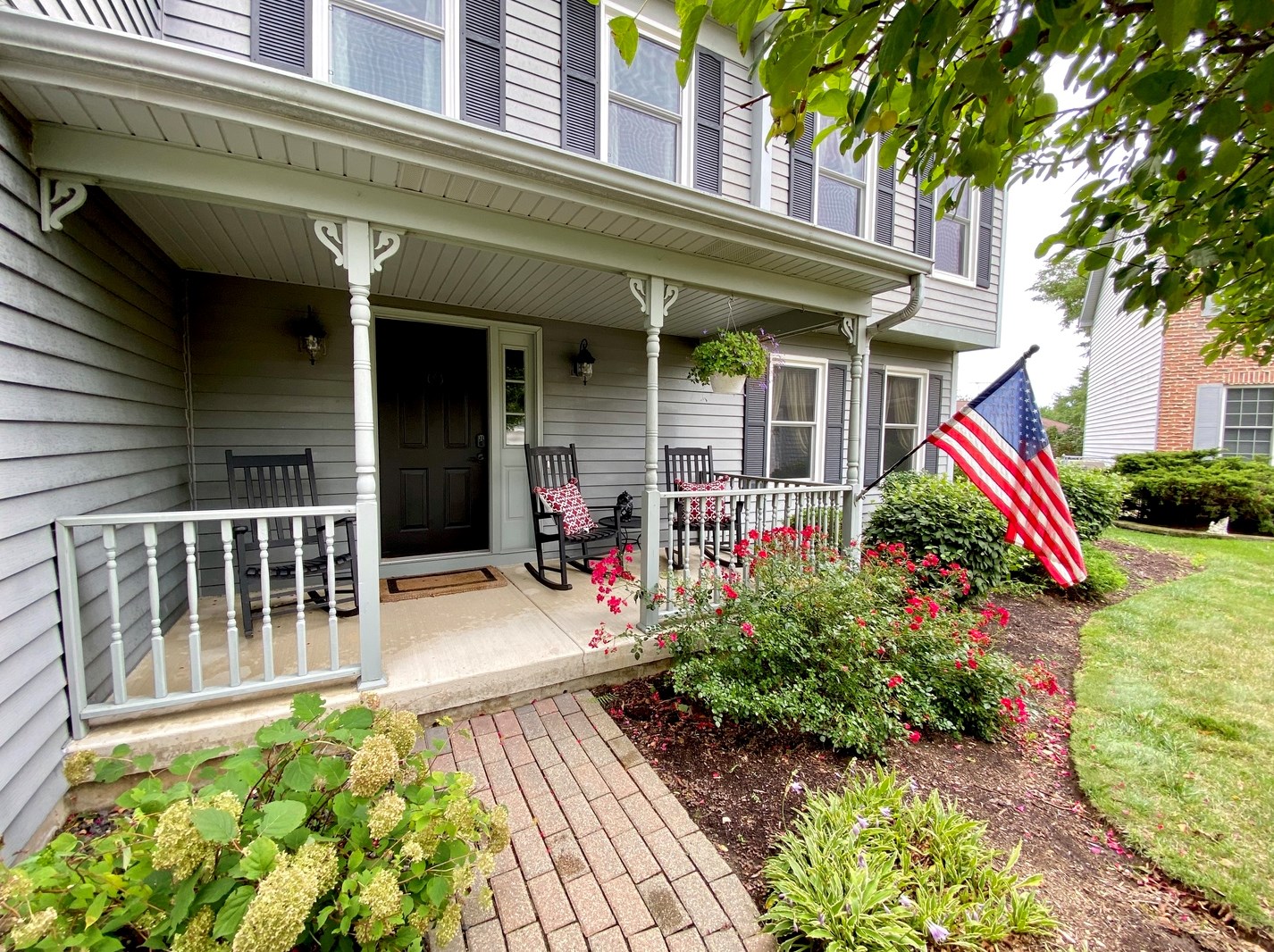 2151 Jordan Cir, Hoffman Estates, IL 60123-2564