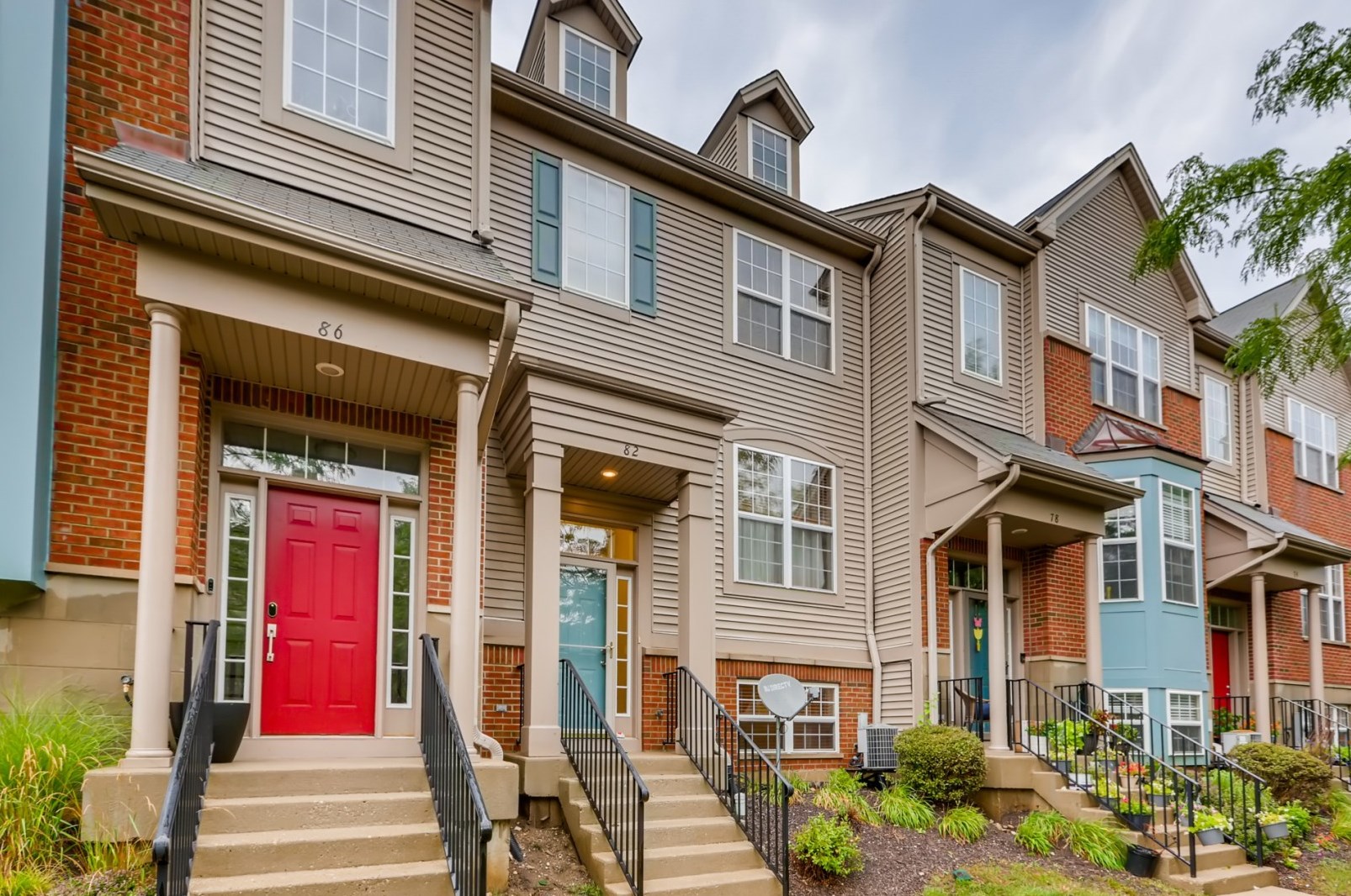 82 Thomas Ct, Volo, IL 60030-2473