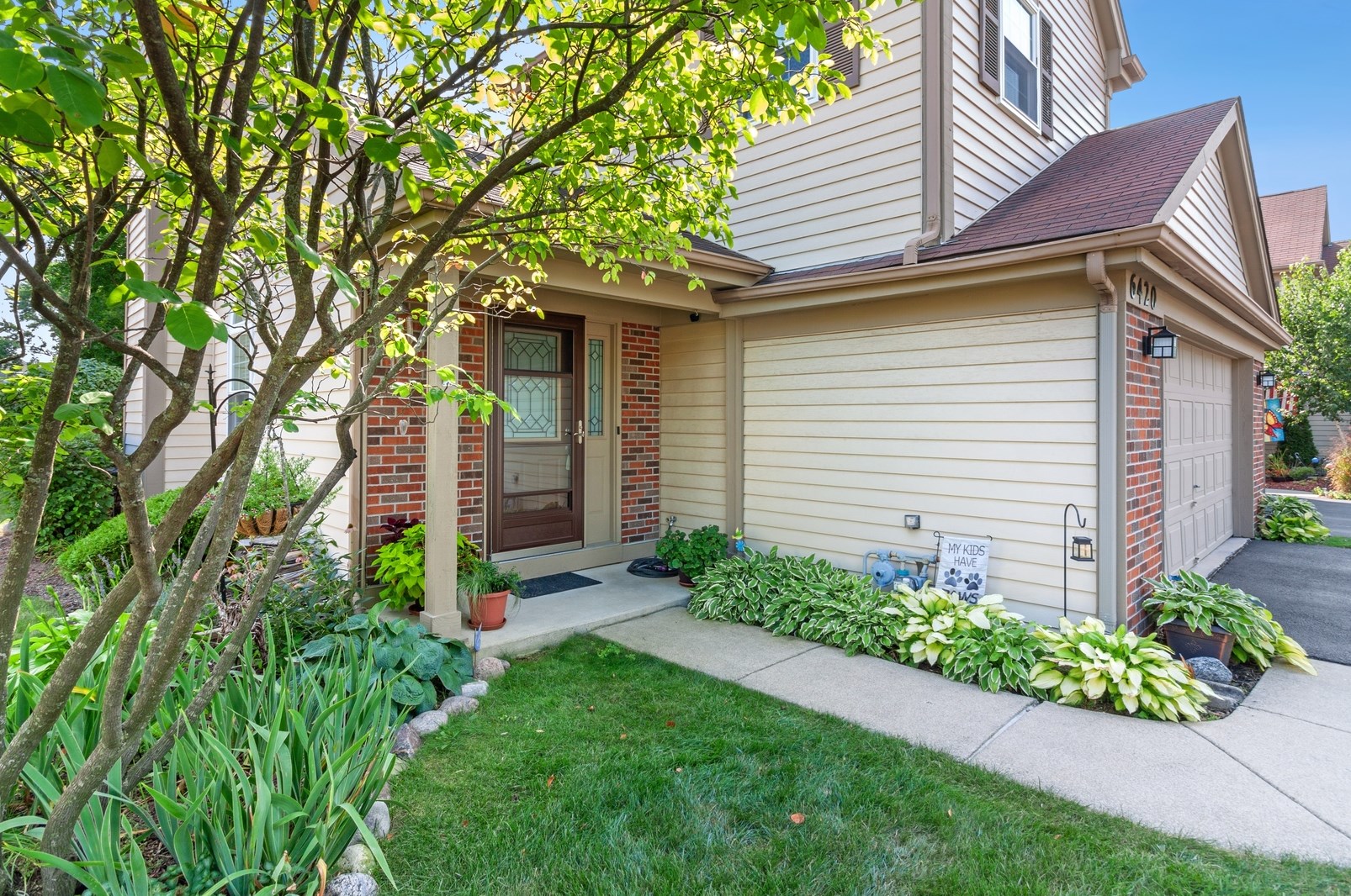 6420 Loomes Ave, Downers Grove, IL 60516-2456