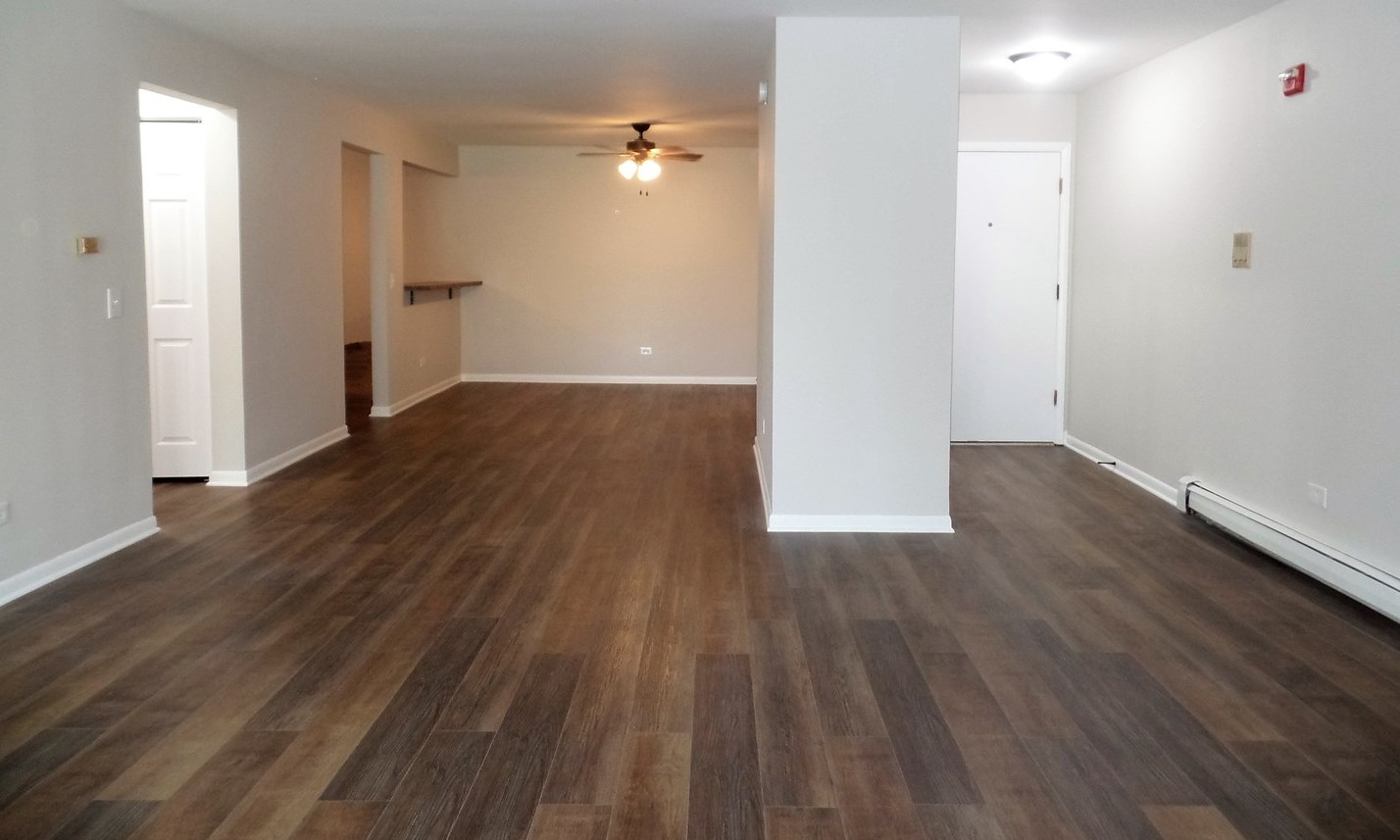 2331 Ogden Ave Apt 12, Downers Grove, IL 60515