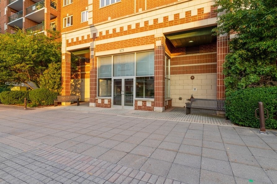 675 Pearson St Apt 313, Des Plaines, IL 60016