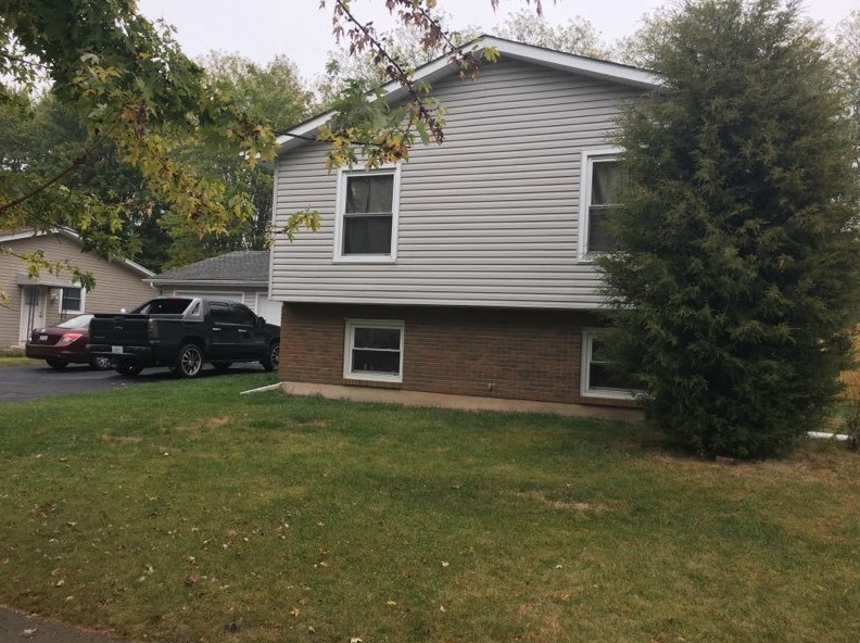 365 Princeton Ave, Hoffman Estates, IL 60010-5084