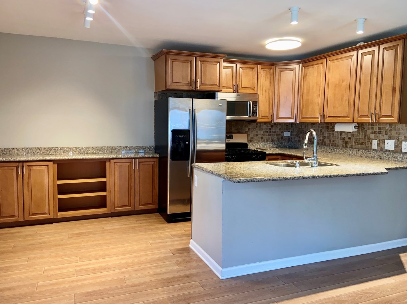 756 Inverrary Ln, Bannockburn, IL 60015