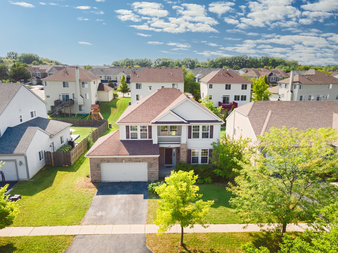 1312 Wentworth Dr, Volo, IL 60020-3416