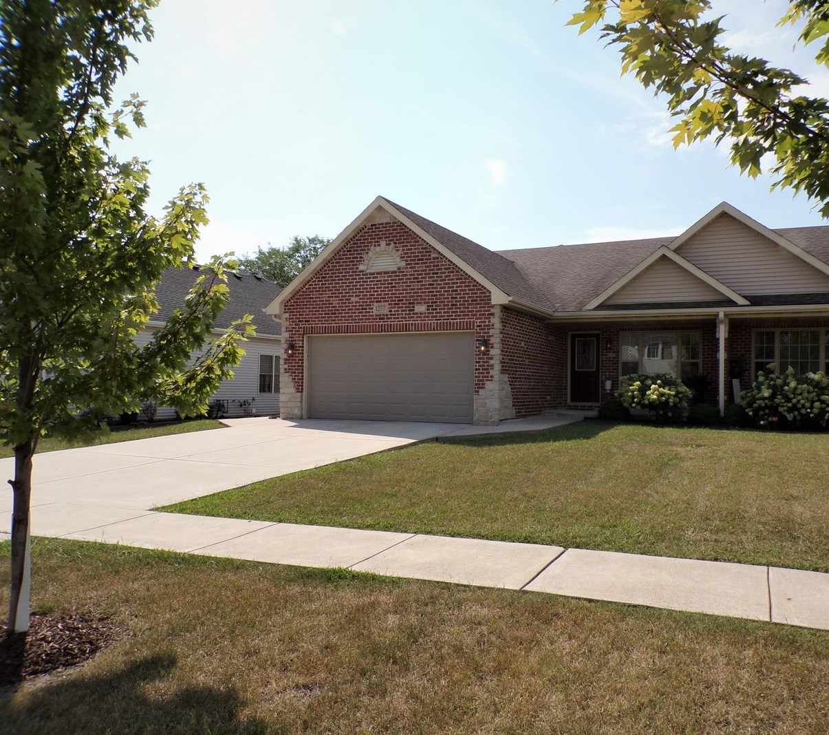 1277 Michael Dr, Morris, IL 60450-3611