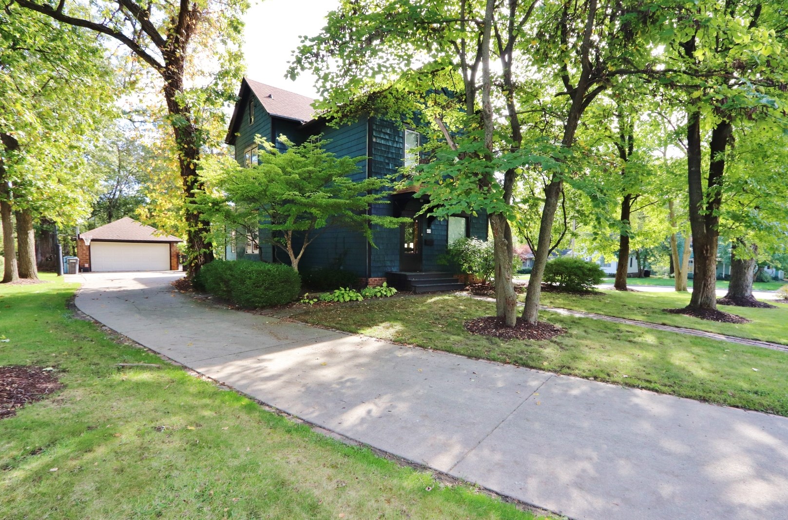 405 West Ave, Morris, IL 60450-1765