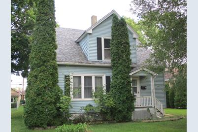 432 S Winfield Avenue - Photo 1